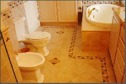 Ceramic Tiled Bathroom Floor Design